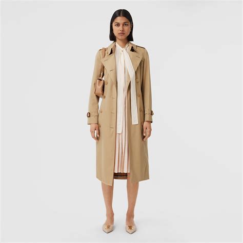 Long Chelsea Heritage Trench Coat in Honey 